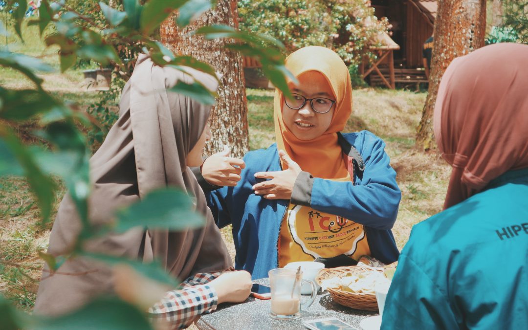 Empathy vs. Sympathy: Understand the Crucial Differences and Why Empathy Drives Connection
