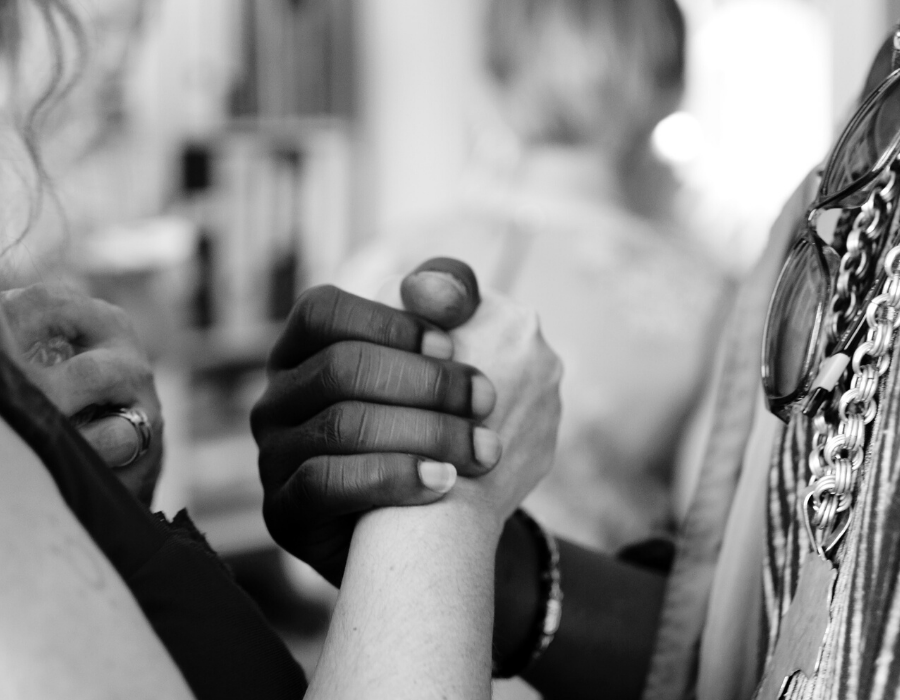 Illuminate: How Do You React to Others' Vulnerability? • Six Seconds